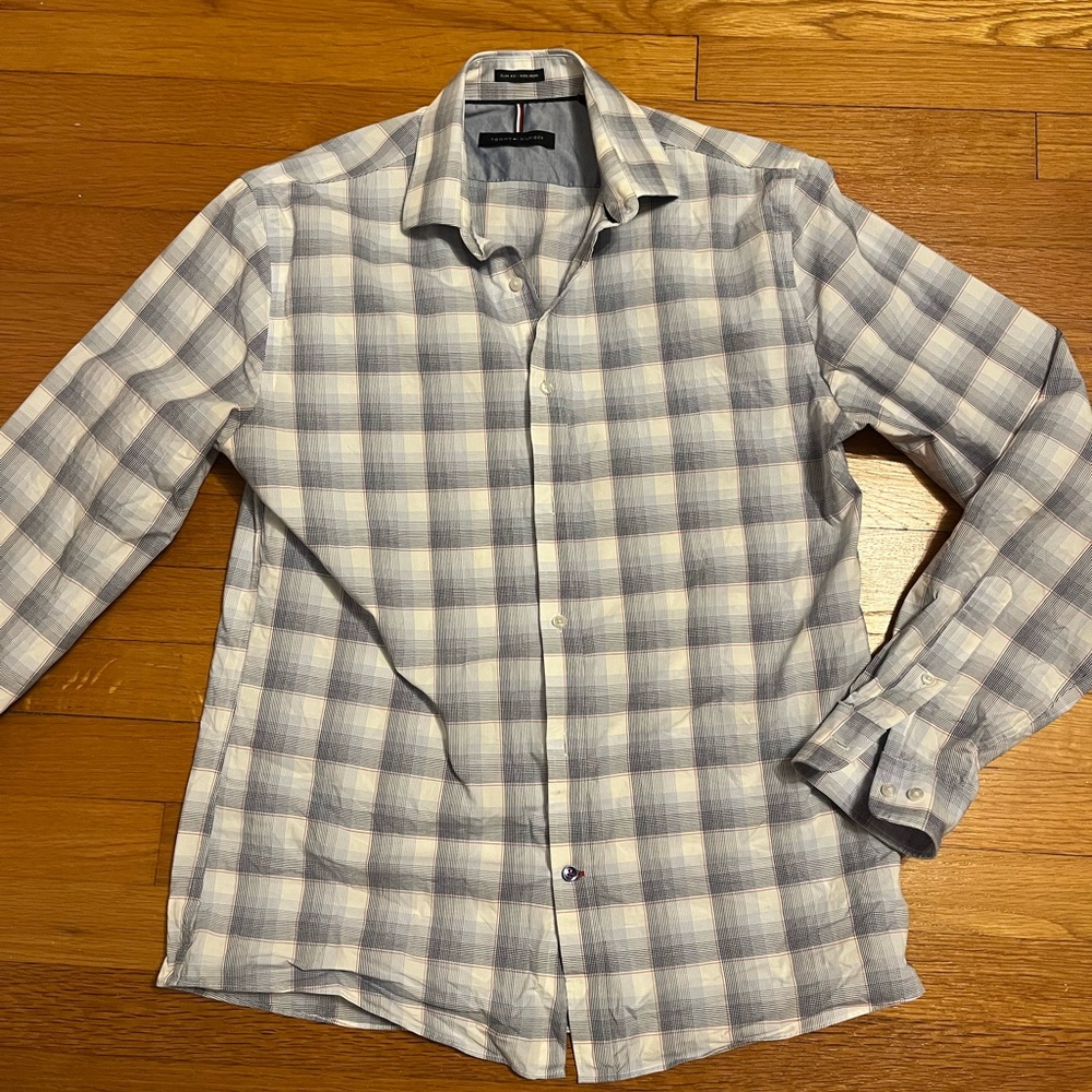 Men’s Tommy Hilfiger Blue and White Plaid Dress Shirt - size 15 1/2   34/35